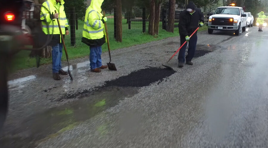 williamson-county-pothole-crew-pothole-repair